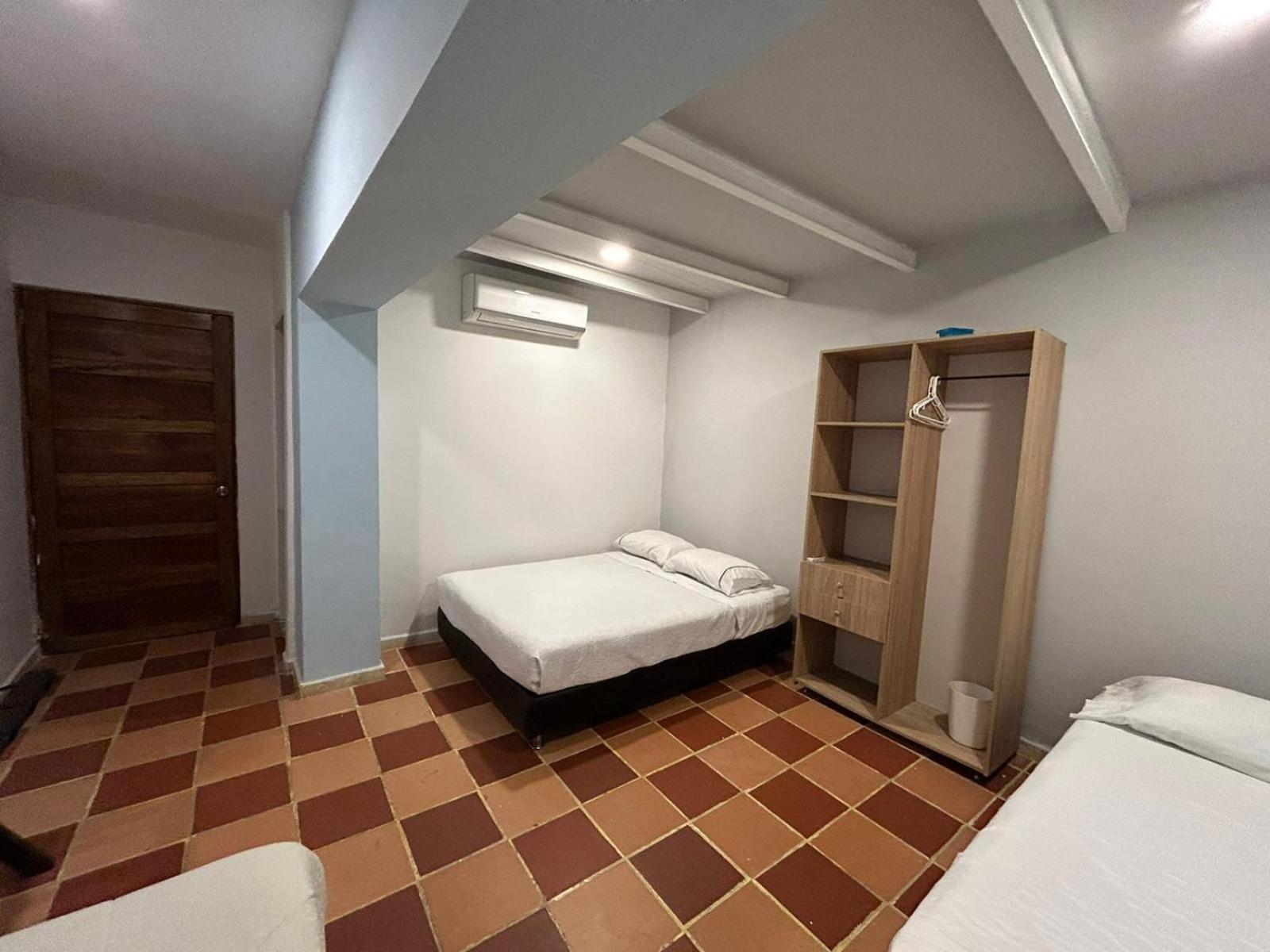 Casa Crespo 65-148 2*