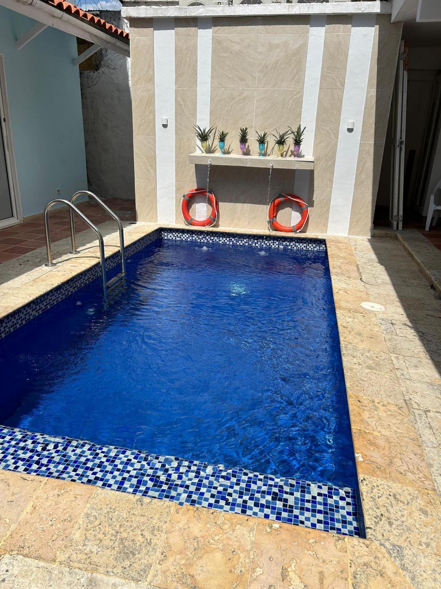 Casa Crespo 65-148 2*