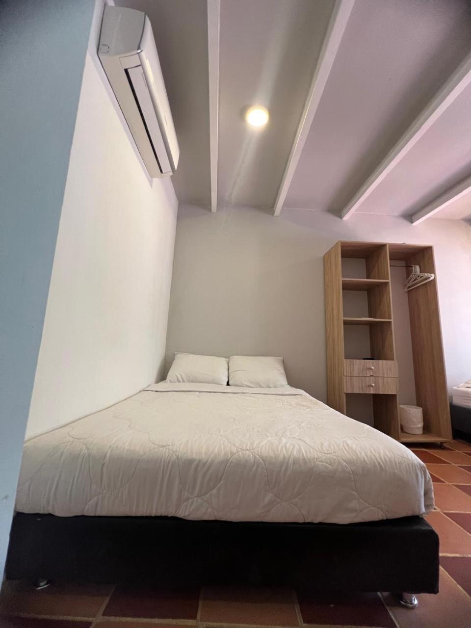 Casa Crespo 65-148 2*